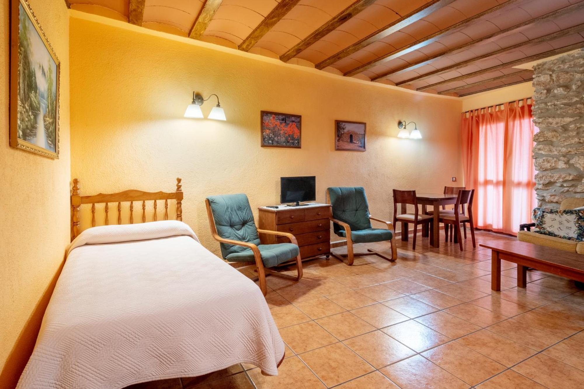 Rural Jorda Guest House Rodonya Bagian luar foto