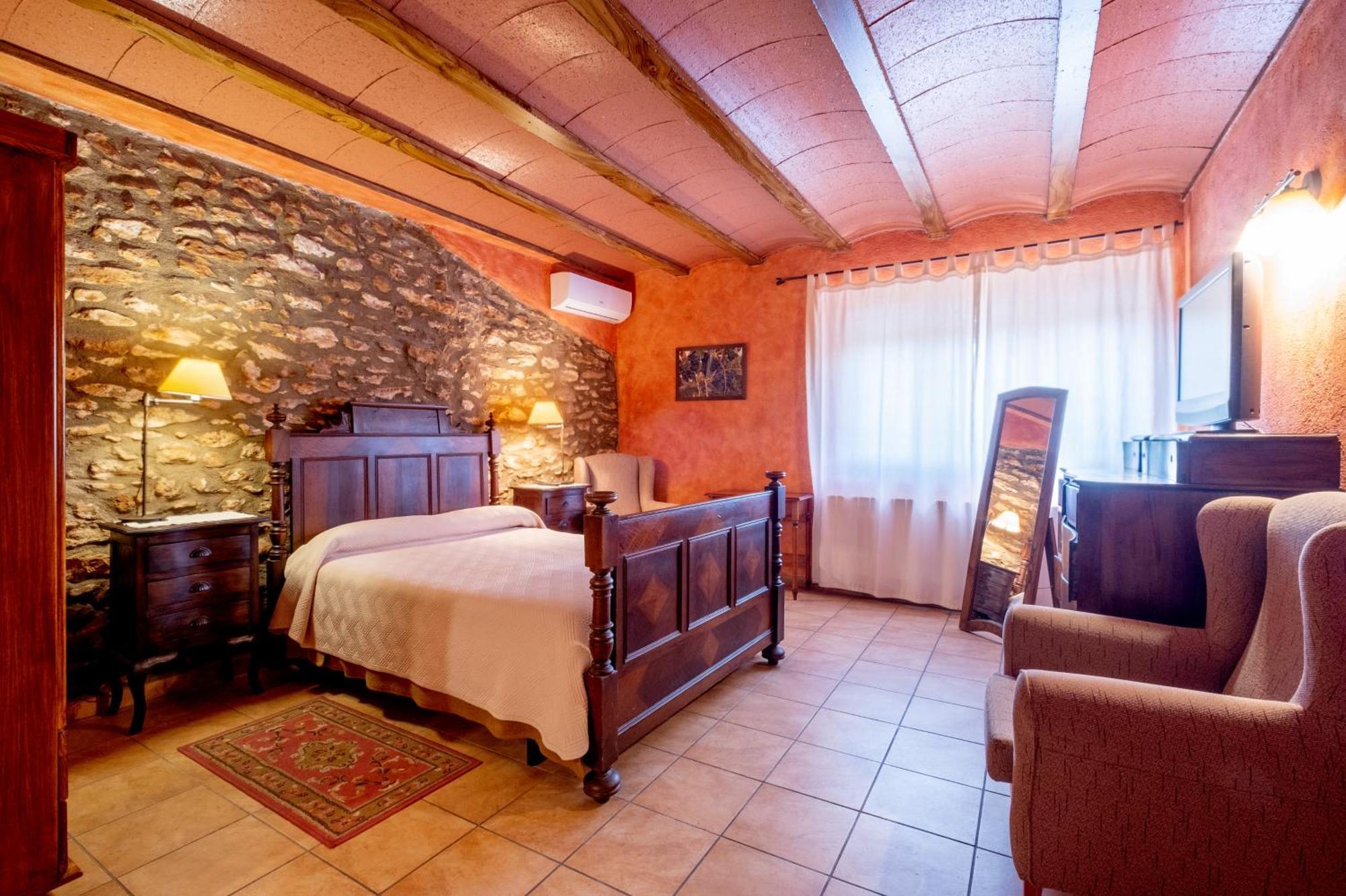 Rural Jorda Guest House Rodonya Bagian luar foto